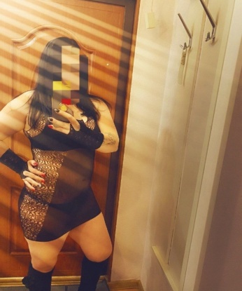 Нежная и страстная красотка готова исполнить все твои фантазии. Приглашаю в гости для яркого и незабываемого отдыха. Я знаю, как подарить тебе настоящее удовольствие! 302, 38 лет